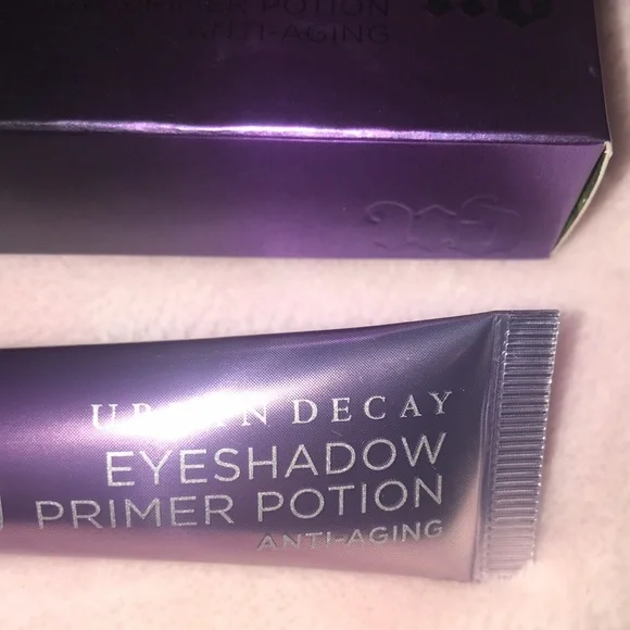 Urban Decay eyeshadow primer - Picture 6 of 6